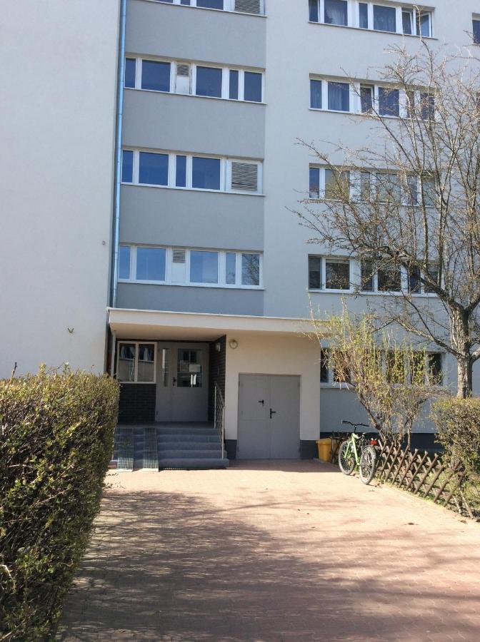 Mika Rooms Raclawicka 144 & Wislicka 3 Studio - Adults Only Warsaw Exterior photo